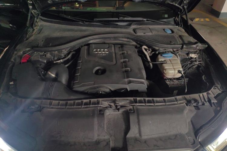 Used Audi A6L 2014 TFSI Standard Model Engine Bay