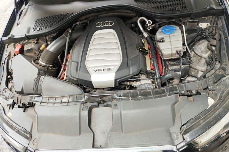 Used Audi A6L 2014 30 FSI Comfort Model Engine Bay