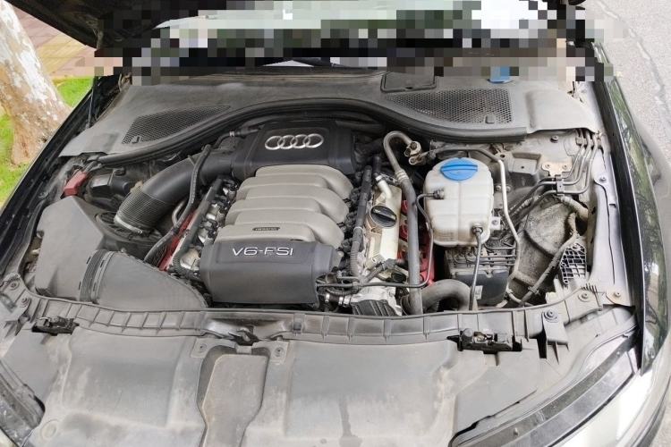 Used Audi A6L 2014 35 FSI Comfort Version Engine Bay