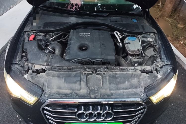Used Audi A6L 2014 TFSI Standard Model Engine Bay