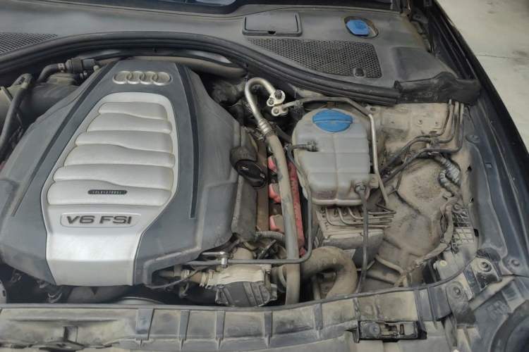 Used Audi A6L 2014 30 FSI Comfort Model Engine Bay Left