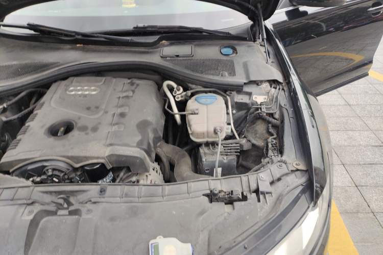 Used Audi A6L 2014 TFSI Standard Model Engine Bay Left