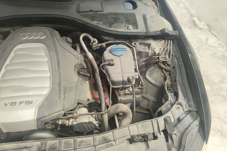 Used Audi A6L 2014 30 FSI Technology Model Engine Bay Left