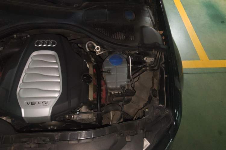 Used Audi A6L 2014 30 FSI Technology Model Engine Bay Left