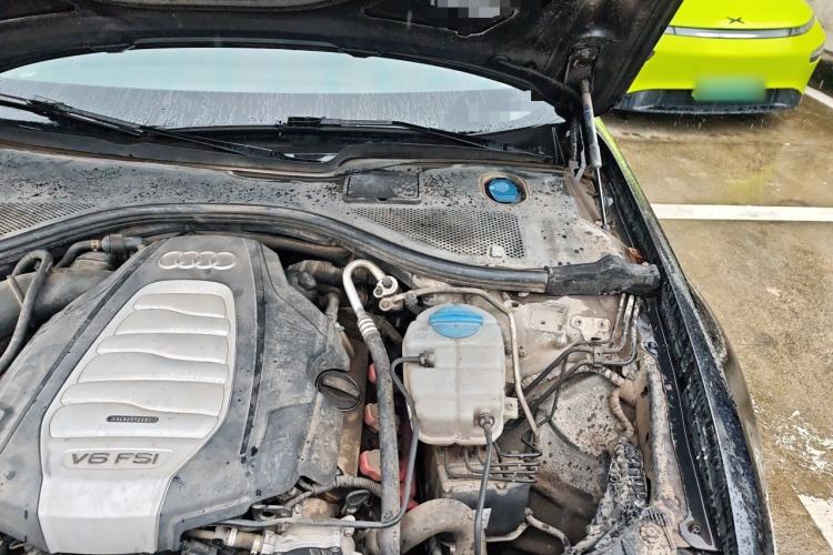 Used Audi A6L 2014 30 FSI Comfort Model Engine Bay Left