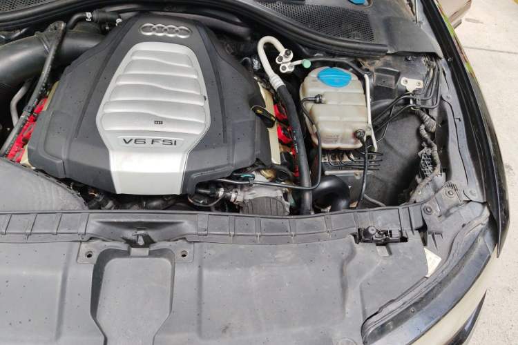 Used Audi A6L 2014 30 FSI Technology Model Engine Bay Left
