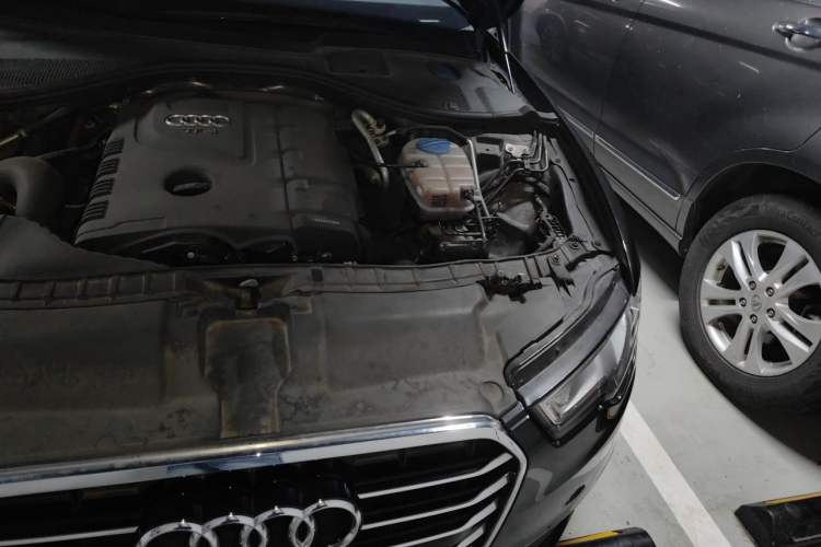 Used Audi A6L 2014 TFSI Standard Model Engine Bay Left