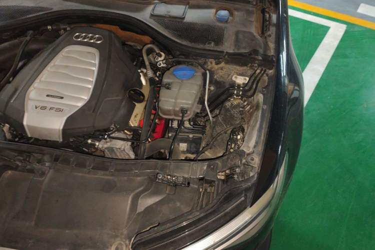 Used Audi A6L 2014 30 FSI Technology Model Engine Bay Left