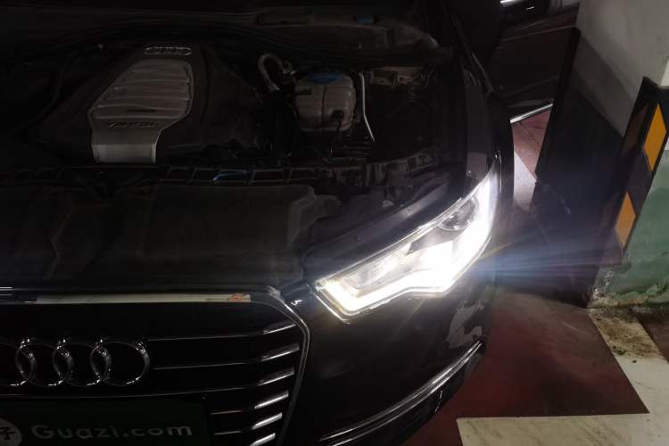 Used Audi A6L 2014 30 FSI Comfort Model Engine Bay Left