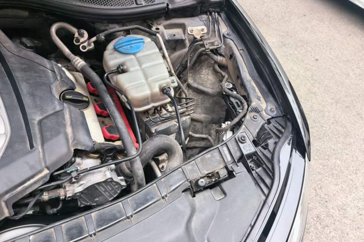 Used Audi A6L 2014 30 FSI Comfort Model Engine Bay Left