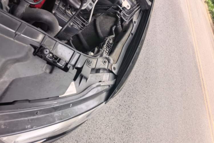 Used Audi A6L 2014 30 FSI Technology Model Engine Bay Left