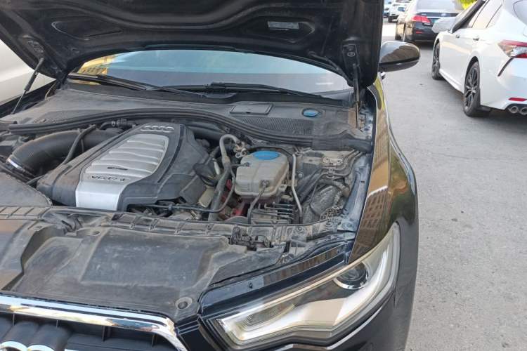 Used Audi A6L 2014 30 FSI Comfort Model Engine Bay Left
