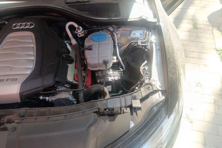 Used Audi A6L 2014 30 FSI Technology Model Engine Bay Left