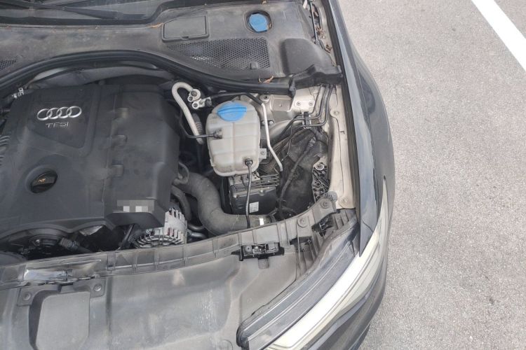 Used Audi A6L 2014 TFSI Standard Model Engine Bay Left