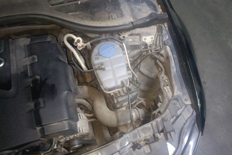 Used Audi A6L 2014 TFSI Comfort Model Engine Bay Left