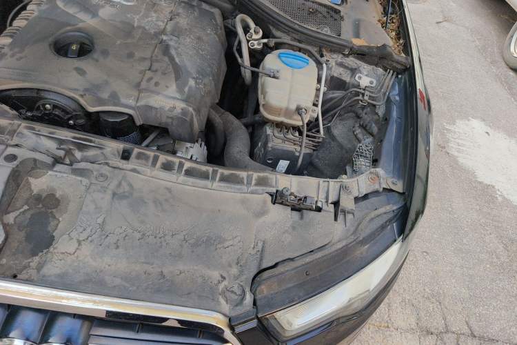 Used Audi A6L 2014 TFSI Standard Model Engine Bay Left