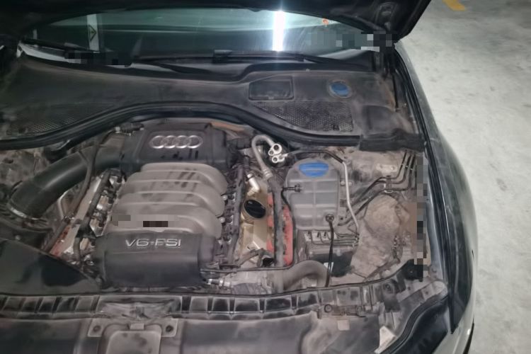 Used Audi A6L 2014 35 FSI Comfort Version Engine Bay Left