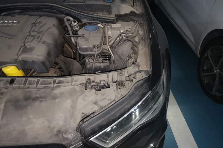 Used Audi A6L 2014 TFSI Standard Model Engine Bay Left