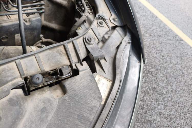 Used Audi A6L 2014 TFSI Standard Model Engine Bay Left