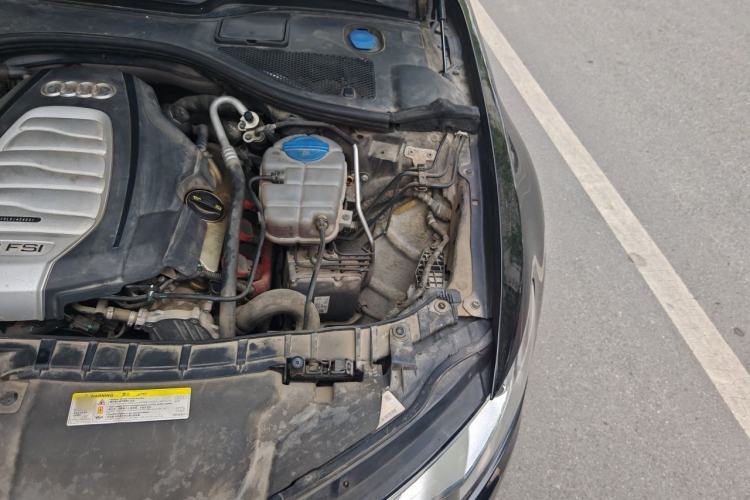 Used Audi A6L 2014 30 FSI Comfort Model Engine Bay Left