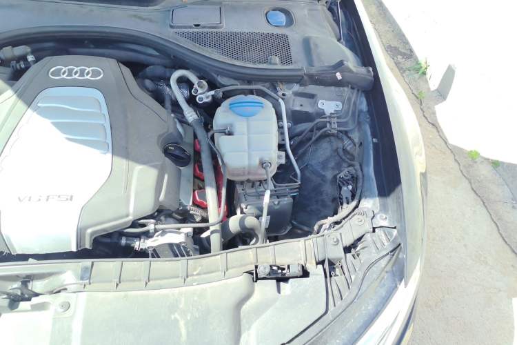 Used Audi A6L 2014 30 FSI Comfort Model Engine Bay Left