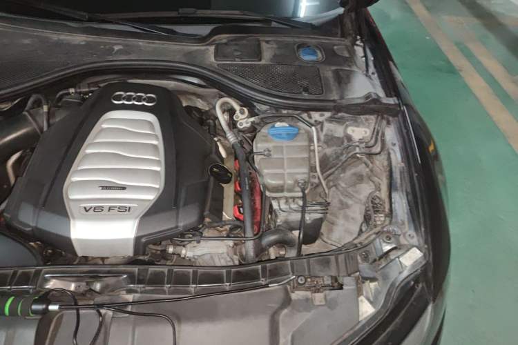 Used Audi A6L 2014 30 FSI Luxury Model Engine Bay Left