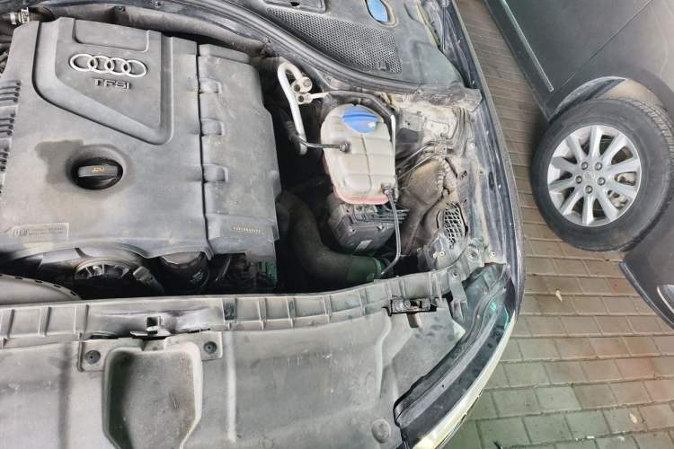 Used Audi A6L 2014 TFSI Standard Model Engine Bay Left