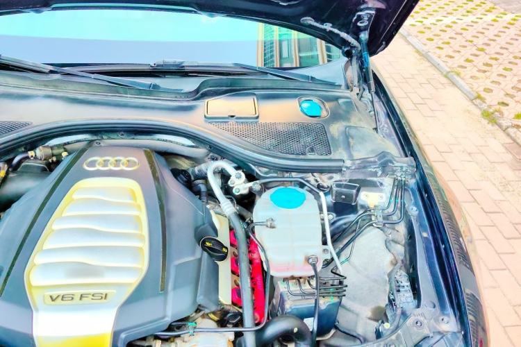 Used Audi A6L 2014 30 FSI Technology Model Engine Bay Left