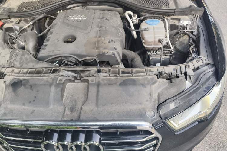 Used Audi A6L 2014 TFSI Standard Model Engine Bay Left