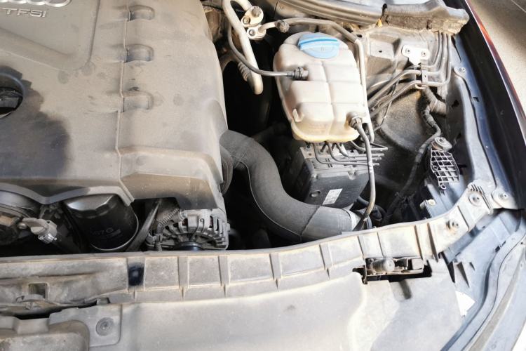 Used Audi A6L 2014 TFSI Comfort Model Engine Bay Left