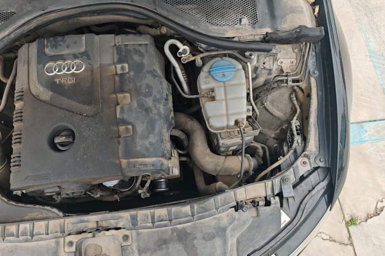 Used Audi A6L 2014 TFSI Standard Model Engine Bay Left