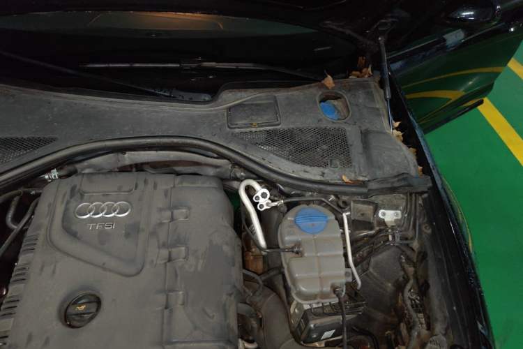 Used Audi A6L 2014 TFSI Comfort Model Engine Bay Left