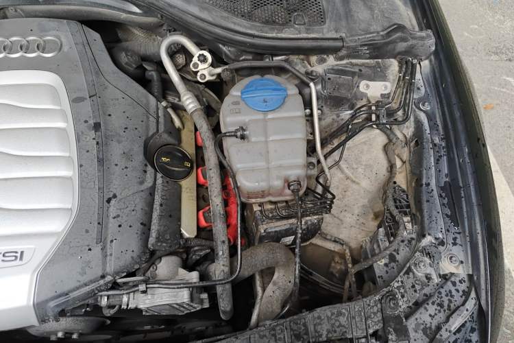 Used Audi A6L 2014 30 FSI Technology Model Engine Bay Left