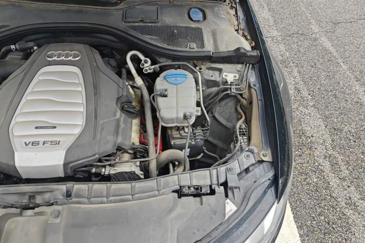 Used Audi A6L 2014 30 FSI Technology Model Engine Bay Left