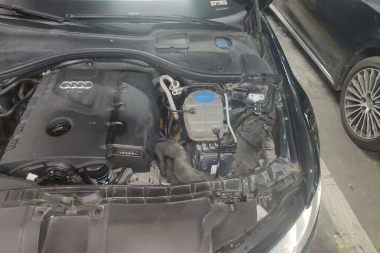 Used Audi A6L 2014 TFSI Standard Model Engine Bay Left