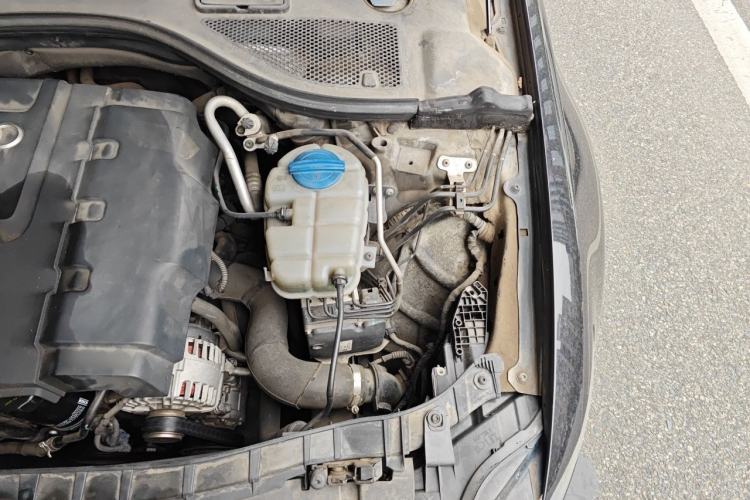 Used Audi A6L 2014 TFSI Standard Model Engine Bay Left