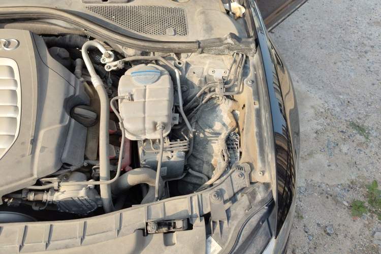 Used Audi A6L 2014 30 FSI Comfort Model Engine Bay Left