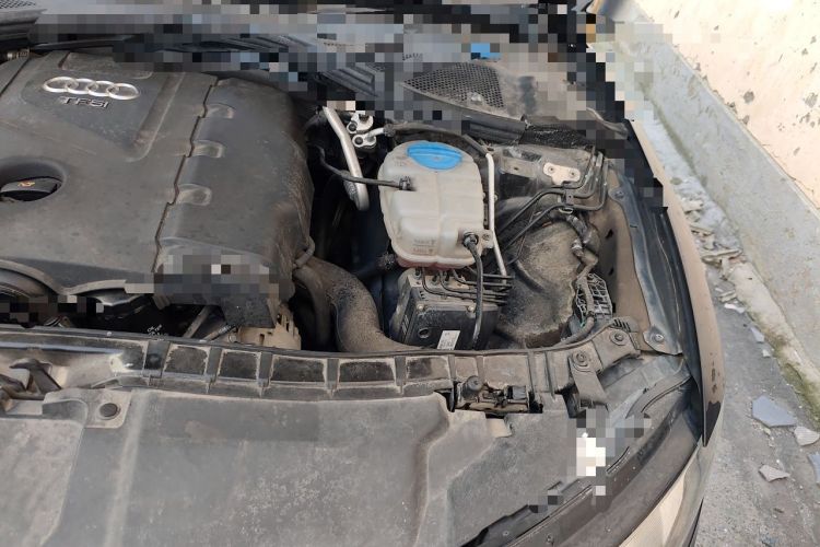 Used Audi A6L 2014 TFSI Standard Model Engine Bay Left