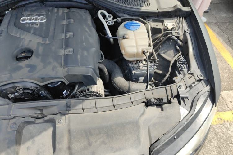 Used Audi A6L 2014 TFSI Standard Model Engine Bay Left