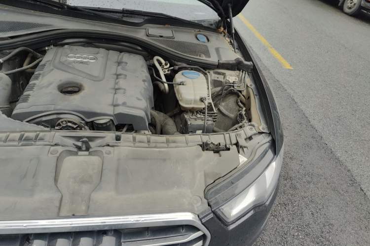 Used Audi A6L 2014 TFSI Standard Model Engine Bay Left