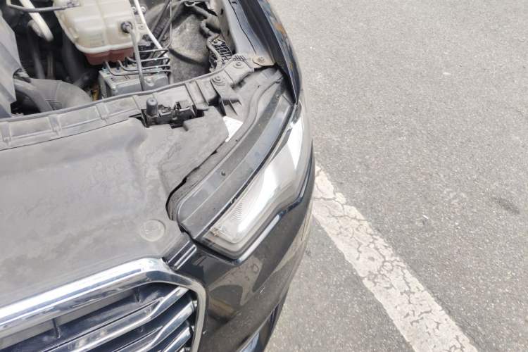 Used Audi A6L 2014 TFSI Standard Model Engine Bay Left