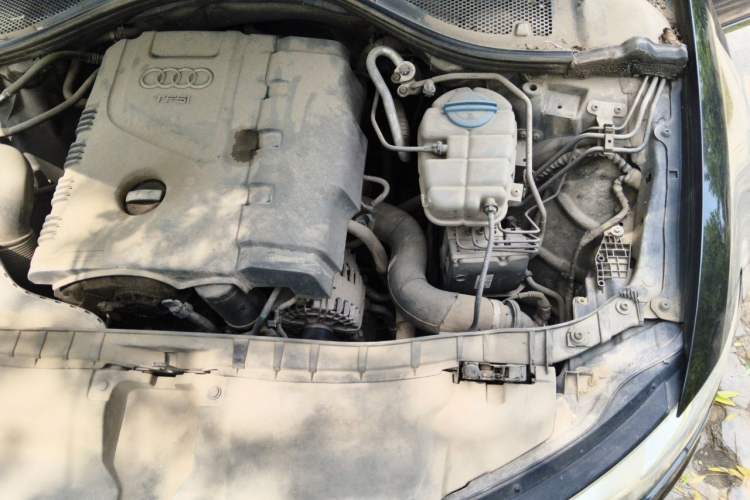 Used Audi A6L 2014 TFSI Standard Model Engine Bay Left