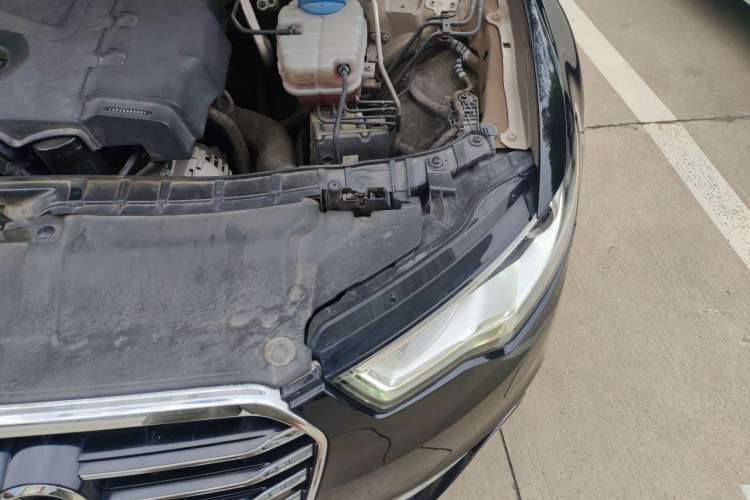 Used Audi A6L 2014 TFSI Standard Model Engine Bay Left