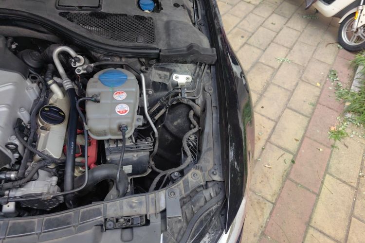 Used Audi A6L 2014 50 TFSI quattro Luxury Model Engine Bay Left