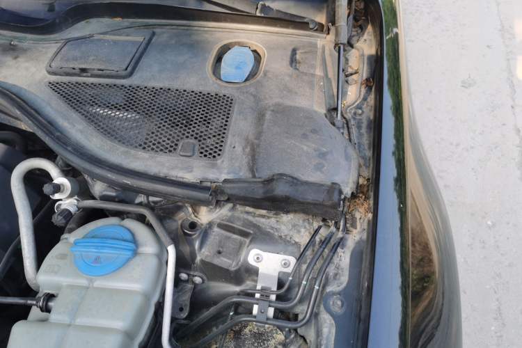 Used Audi A6L 2014 TFSI Standard Model Engine Bay Left