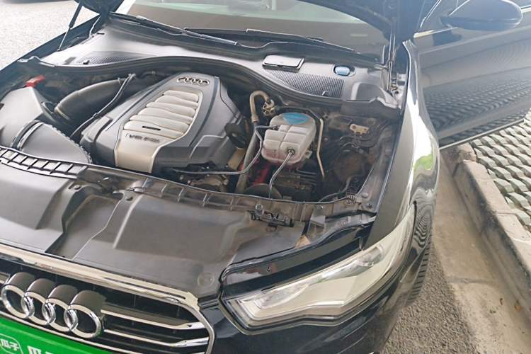 Used Audi A6L 2014 30 FSI Comfort Model Engine Bay Left