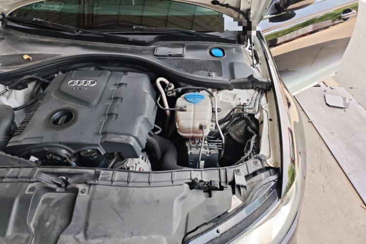 Used Audi A6L 2014 TFSI Standard Model Engine Bay Left