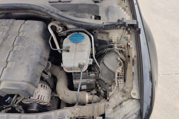 Used Audi A6L 2014 TFSI Standard Model Engine Bay Left