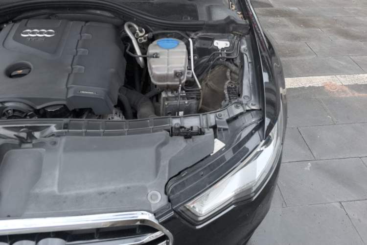 Used Audi A6L 2014 TFSI Standard Model Engine Bay Left
