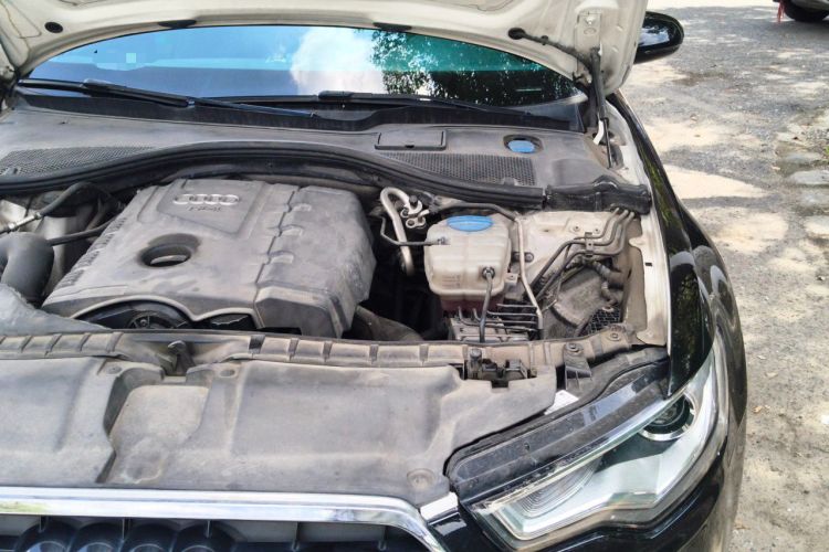 Used Audi A6L 2014 TFSI Standard Model Engine Bay Left